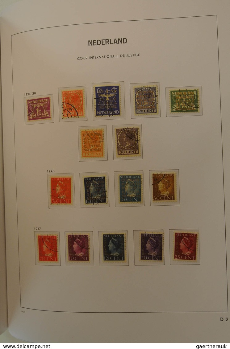 27428 Niederlande: 1852-1977. Well filled, MNH, mint hinged and used collection Netherlands 1852-1977 in 2