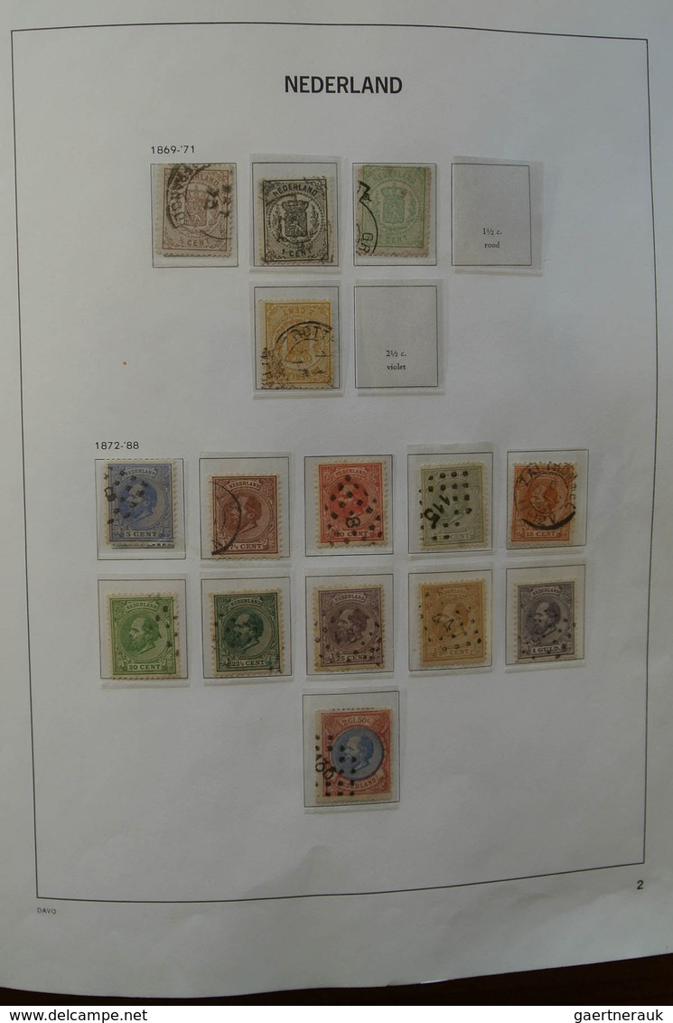 27439 Niederlande: 1852-2009. Well Filled, Almost Only Canceled Collection Netherlands 1852-2009 In 3 Davo - Lettres & Documents