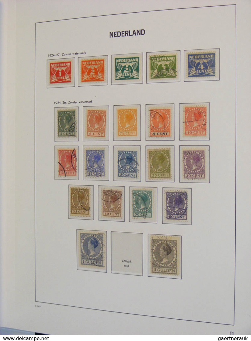 27446 Niederlande: 1869/2003: Mostly MNH and mint hinged collection Netherlands 1869-2003 in 5 Davo luxe a