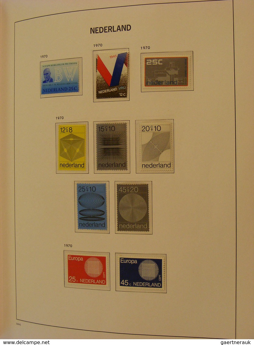 27467 Niederlande: 1945/76: MNH, mint and used collection Netherlands 1945-1976, in various quality, pract