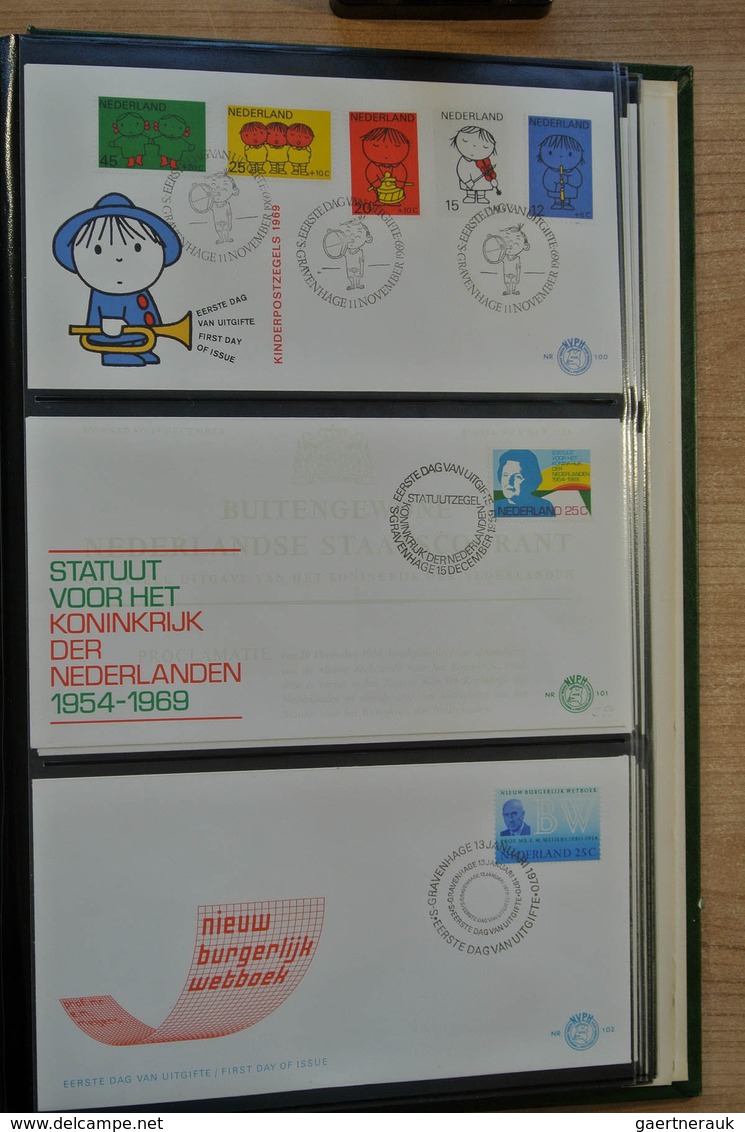 27475 Niederlande: 1958-2010 Almost complete, mostly unaddressed collection FDC's of the Netherlands 1958-