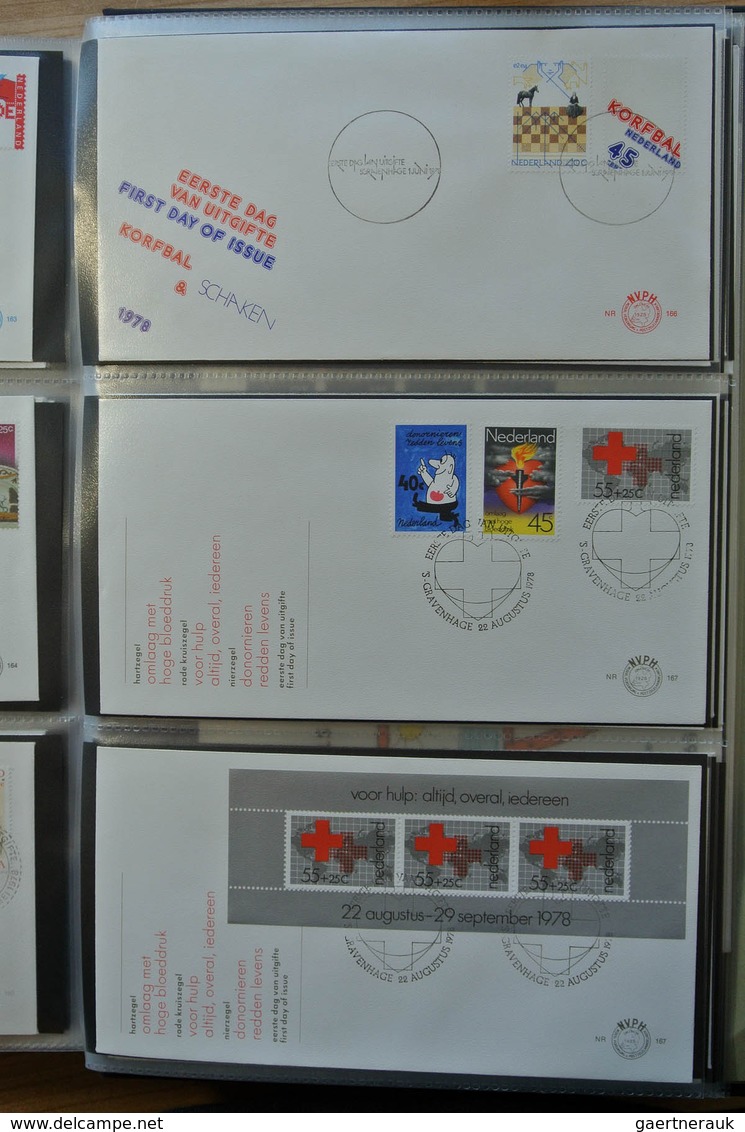 27479 Niederlande: 1960-2013. Apparently complete, unaddressed collection FDC's of the Netherlands 1960-20