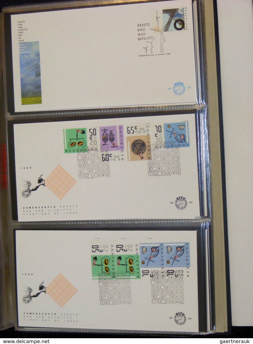 27482 Niederlande: 1977/2003: Netherlands FDC's 1977-2003, (no. 163 until 491), more than 350 pieces. In 3