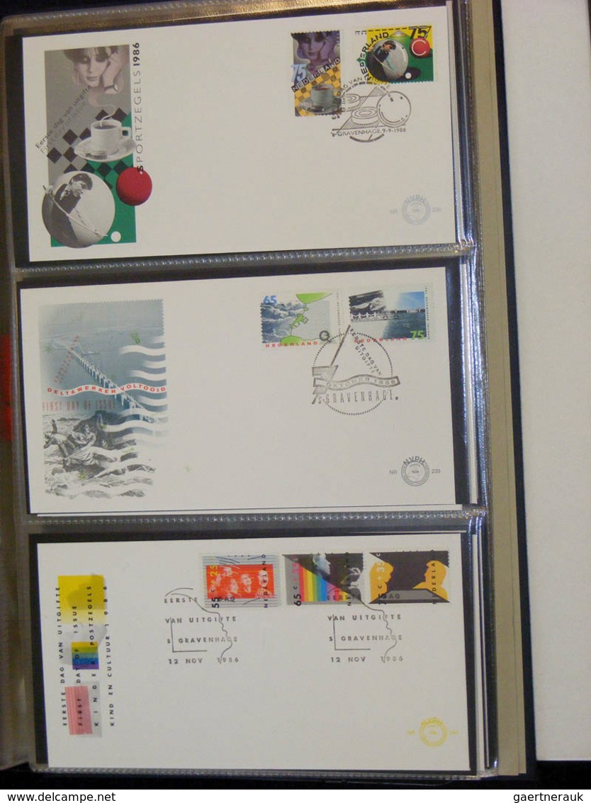 27482 Niederlande: 1977/2003: Netherlands FDC's 1977-2003, (no. 163 until 491), more than 350 pieces. In 3