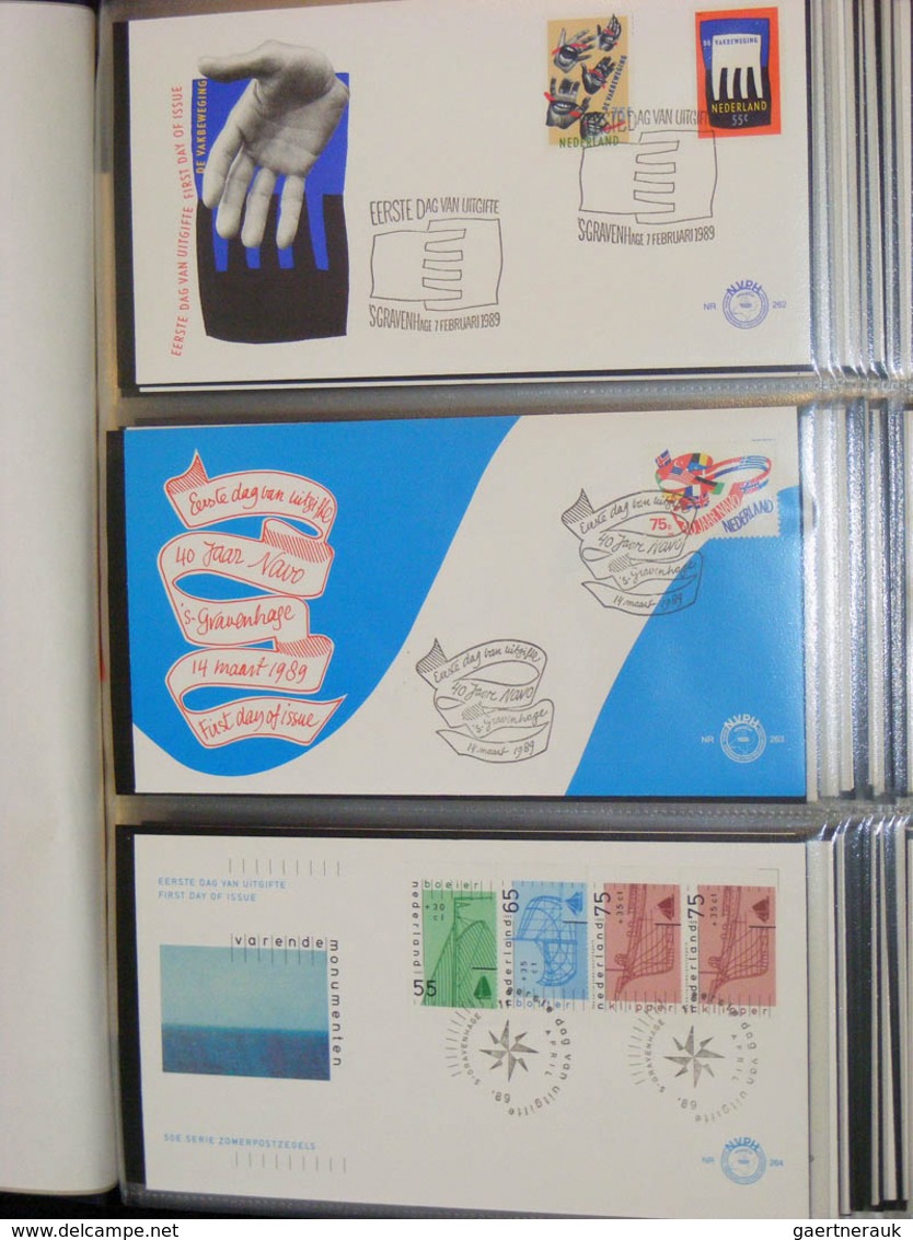 27482 Niederlande: 1977/2003: Netherlands FDC's 1977-2003, (no. 163 until 491), more than 350 pieces. In 3