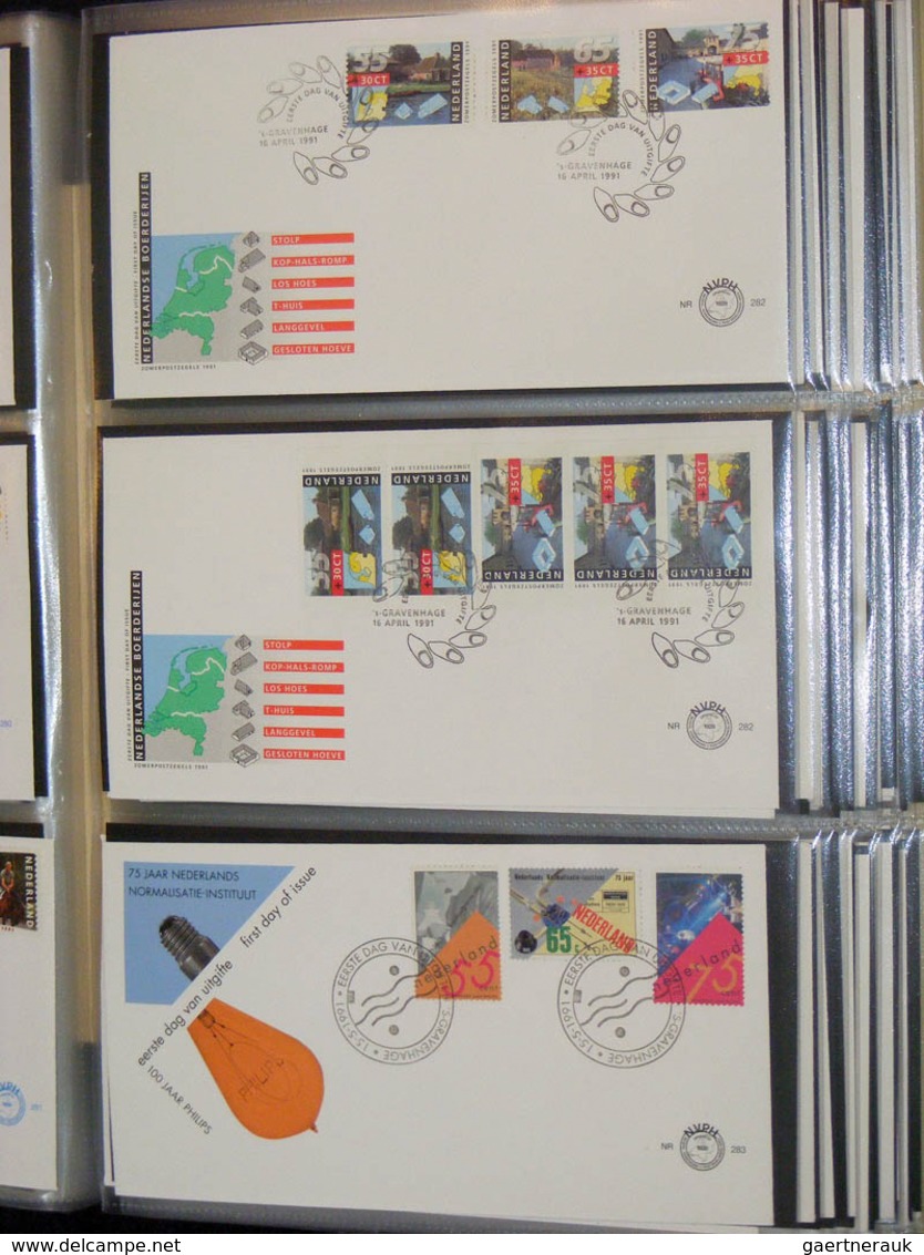 27482 Niederlande: 1977/2003: Netherlands FDC's 1977-2003, (no. 163 until 491), more than 350 pieces. In 3