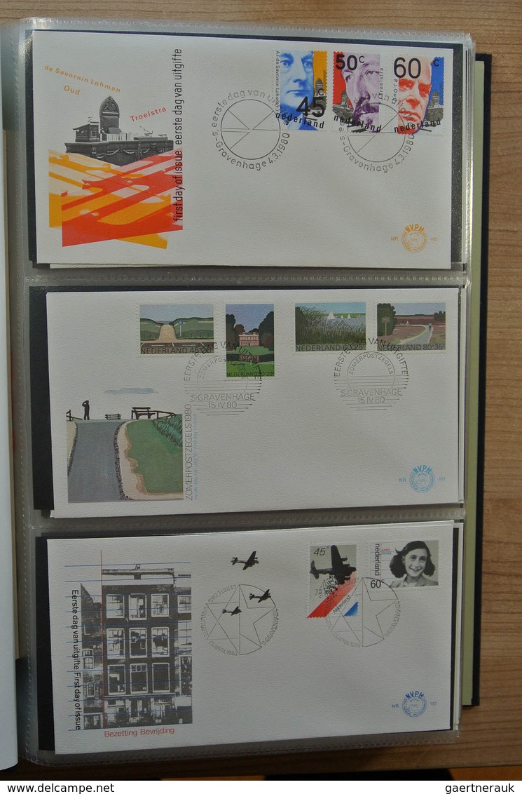 27483 Niederlande: 1980-2011 Totally Complete Collection FDC's Of The Netherlands 1980-2011 In 4 Davo FDC - Lettres & Documents