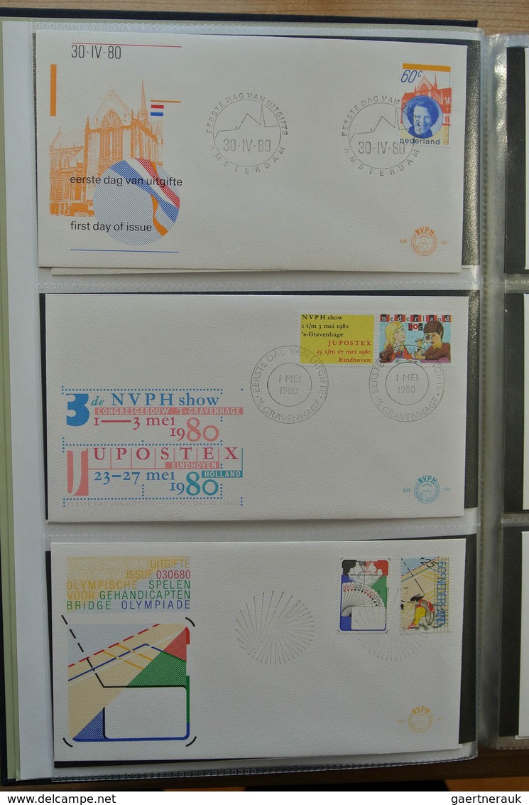 27483 Niederlande: 1980-2011 Totally Complete Collection FDC's Of The Netherlands 1980-2011 In 4 Davo FDC - Lettres & Documents