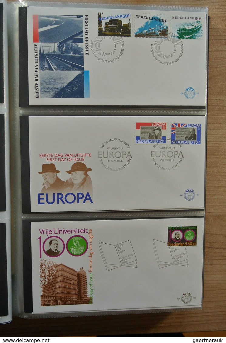 27483 Niederlande: 1980-2011 Totally complete collection FDC's of the Netherlands 1980-2011 in 4 Davo FDC