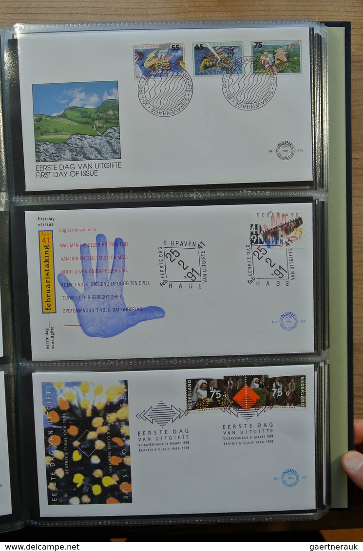 27483 Niederlande: 1980-2011 Totally complete collection FDC's of the Netherlands 1980-2011 in 4 Davo FDC