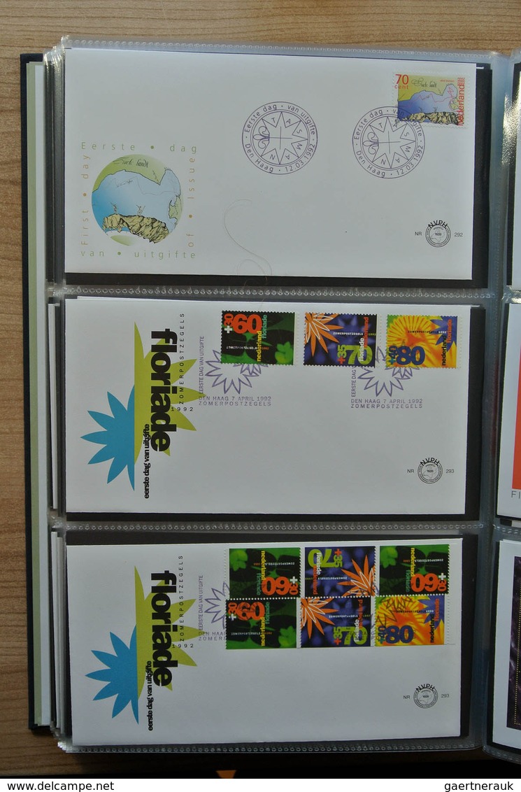 27483 Niederlande: 1980-2011 Totally complete collection FDC's of the Netherlands 1980-2011 in 4 Davo FDC