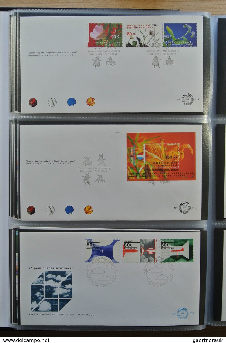 27486 Niederlande: 1992-2011 Complete collection FDC's of the Netherlands from no. 297 till 636 in 2 Davo