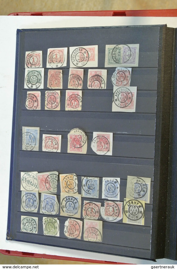 27517 Niederlande - Stempel: Nice collection of ca. 1800 largeround cancels of the Netherlands on pieces i