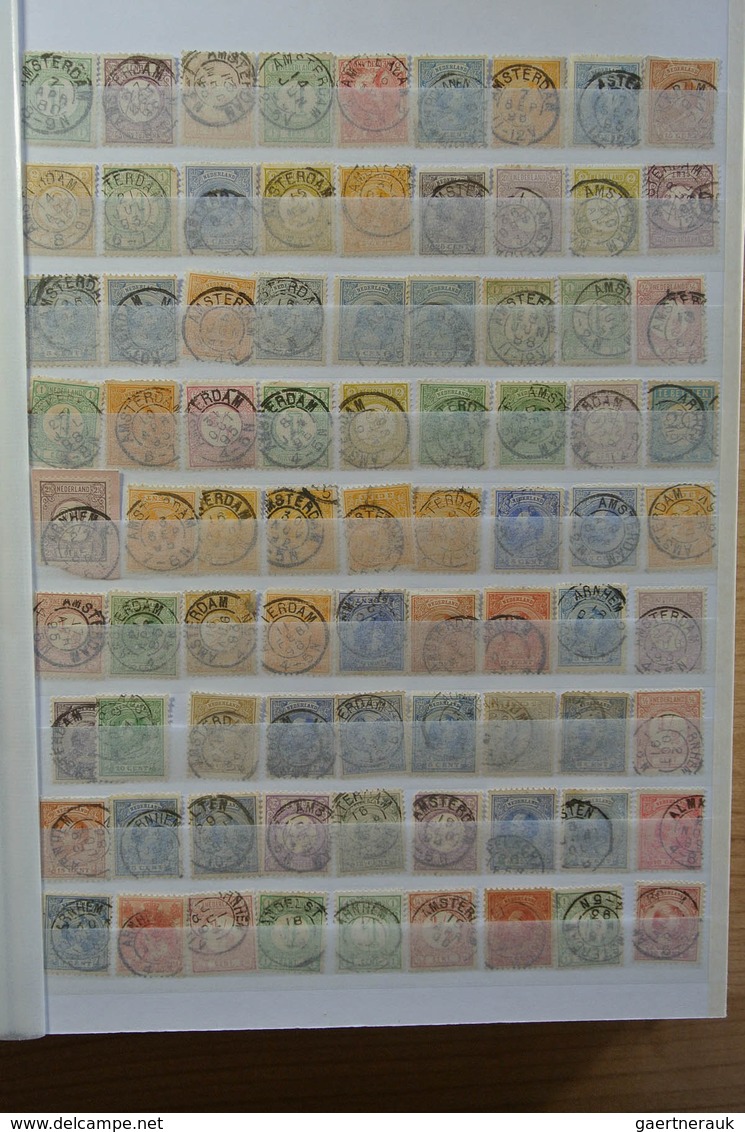 27519 Niederlande - Stempel: Stockbook With Over 1200 Stamps Of The Netherlands With Smallround Cancels (a - Marcophilie