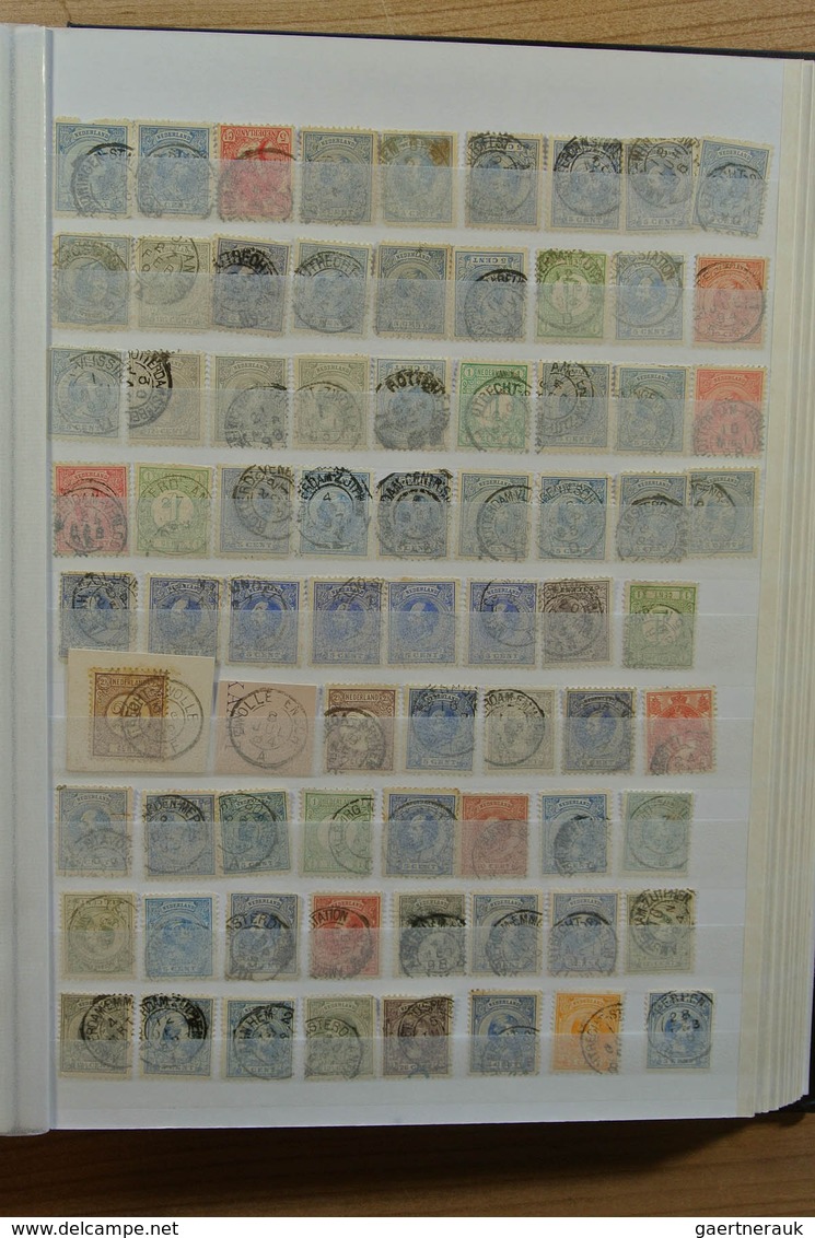 27519 Niederlande - Stempel: Stockbook with over 1200 stamps of the Netherlands with smallround cancels (a