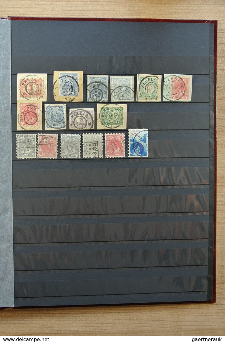 27520 Niederlande - Stempel: Stockbook with over 500 stamps of the Netherlands with largeround cancels.
