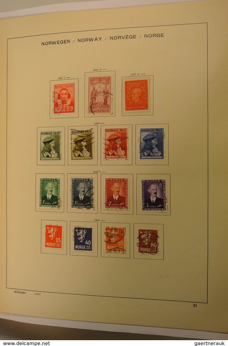 27525 Norwegen: 1856-1995. Well filled, MNH, mint hinged and used collection Norway 1856-1995 in Davo albu