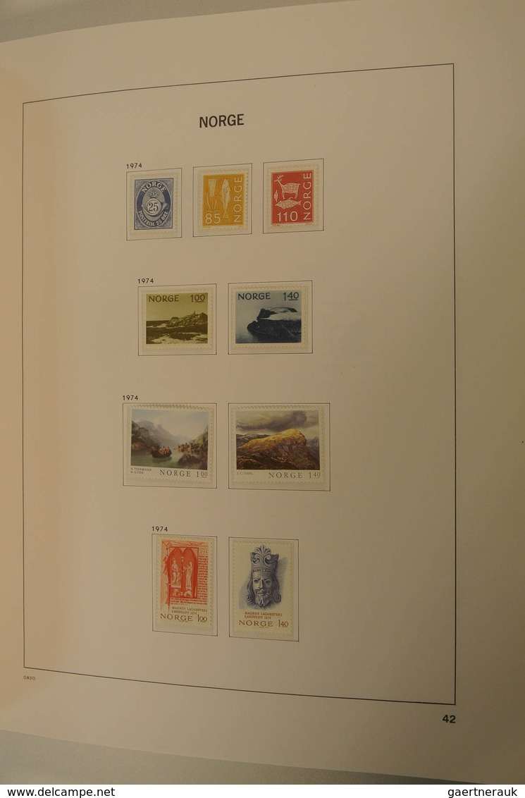 27525 Norwegen: 1856-1995. Well filled, MNH, mint hinged and used collection Norway 1856-1995 in Davo albu