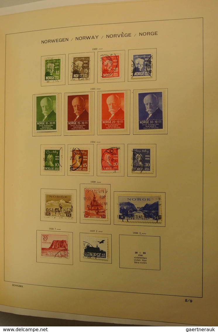 27525 Norwegen: 1856-1995. Well filled, MNH, mint hinged and used collection Norway 1856-1995 in Davo albu