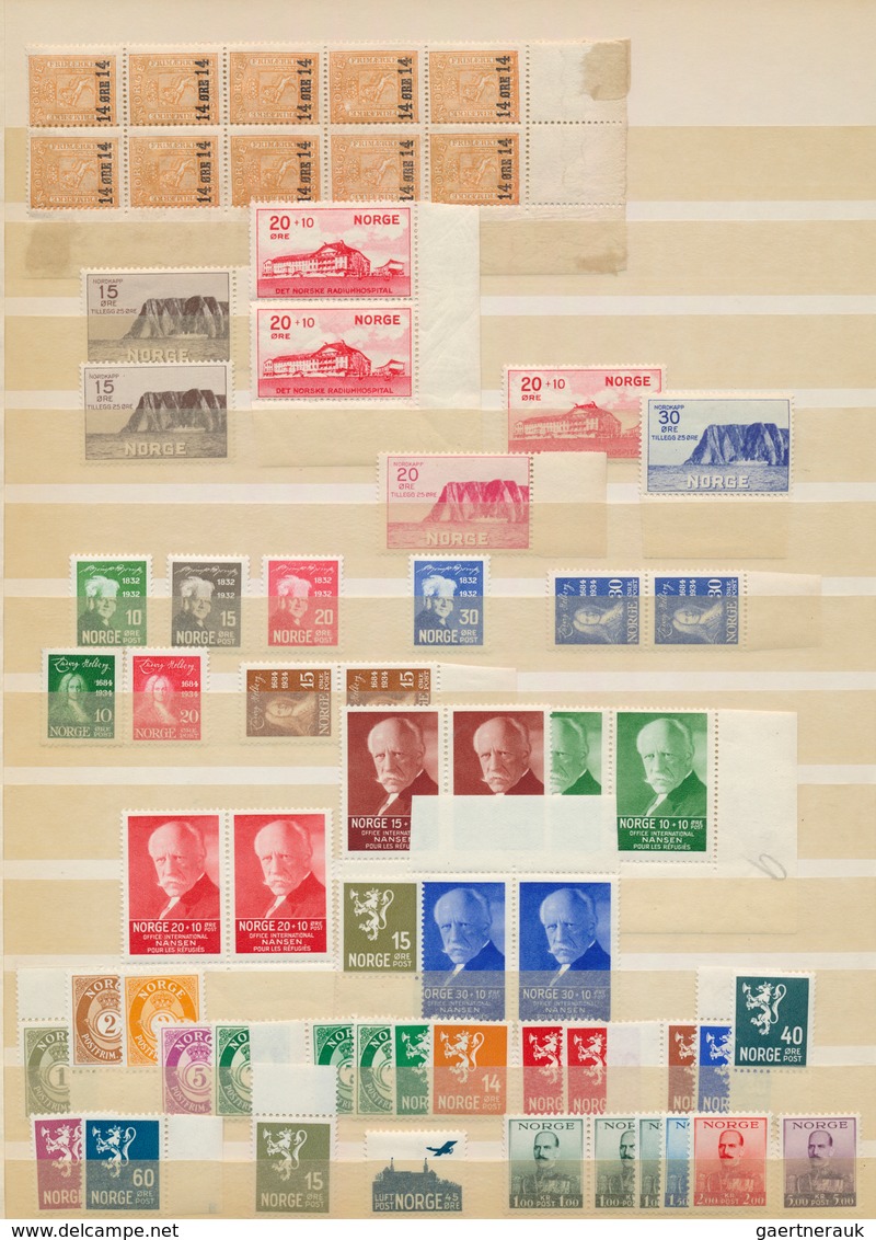 27528 Norwegen: 1922/1964, Almost Exclusively U/m Collection/accumulation (only A Few Stamps Are Hinged - - Neufs