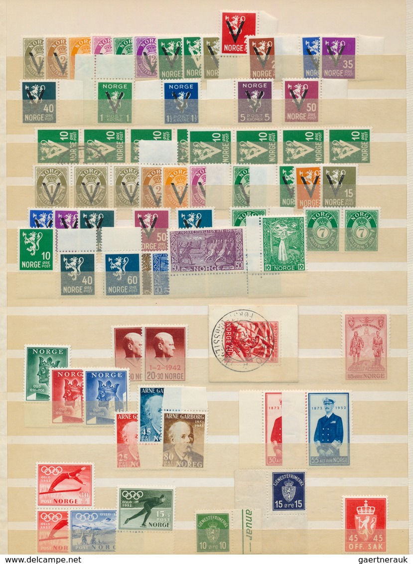 27528 Norwegen: 1922/1964, Almost Exclusively U/m Collection/accumulation (only A Few Stamps Are Hinged - - Neufs