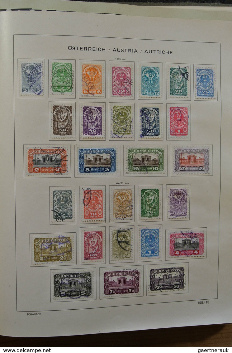 27554 Österreich: 1850-1959. Well filled, MNH, mint hinged and used collection Austria 1850-1959 in old al