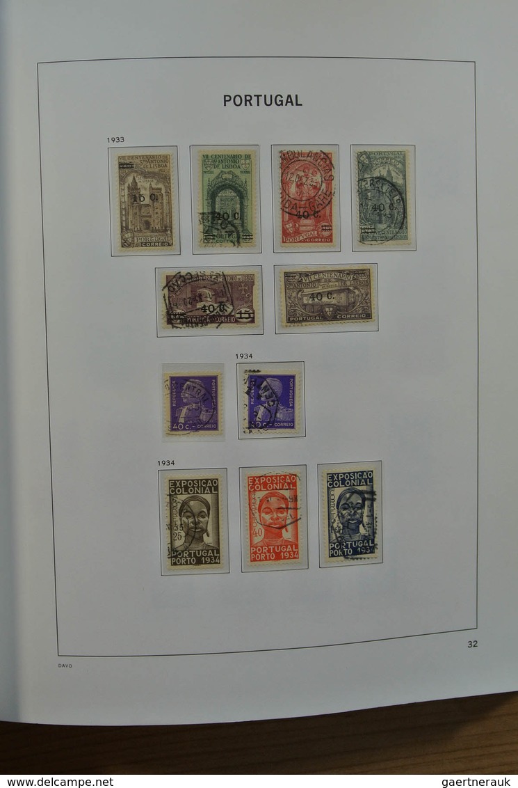 27741 Portugal: 1853-1992. Nicely filled, mostly used collection Portugal 1853-1992 in 2 Davo albums, incl