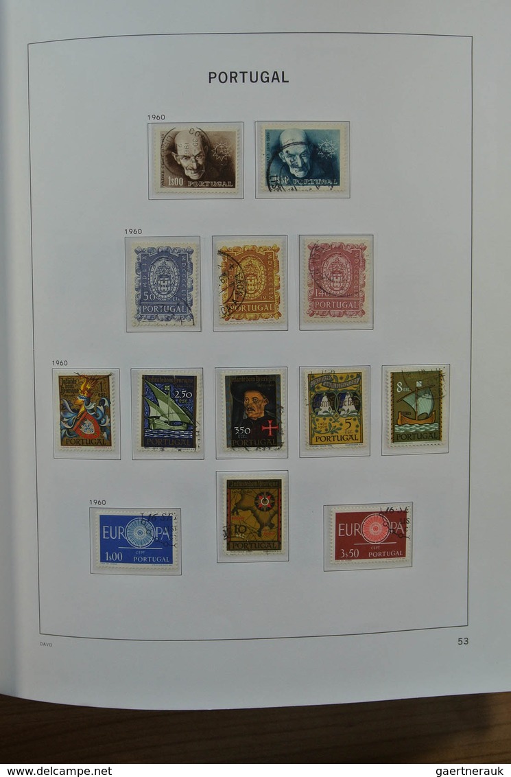 27741 Portugal: 1853-1992. Nicely filled, mostly used collection Portugal 1853-1992 in 2 Davo albums, incl