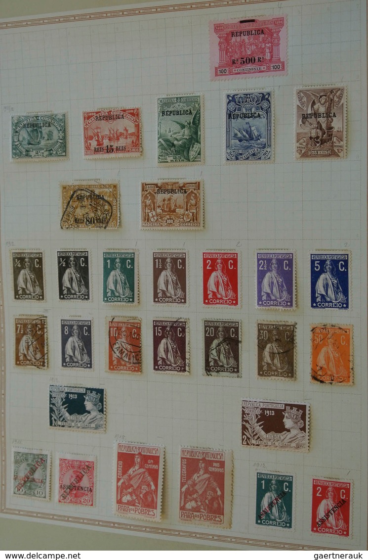 27750 Portugal: 1853/1925: Mint hinged and used collection Portugal 1853-1925 on blanc albumpages in folde