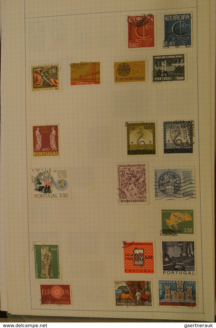 27758 Portugal: 1862/1990: Mint hinged and used collection Portugal 1862-1990 on various albumpages in box