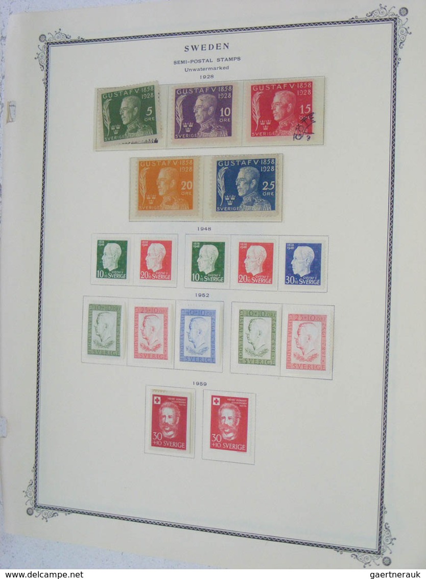 27971 Schweden: 1855-1959. Mint hinged and used collection Sweden 1855-1959 on Scott albumpages in folder.