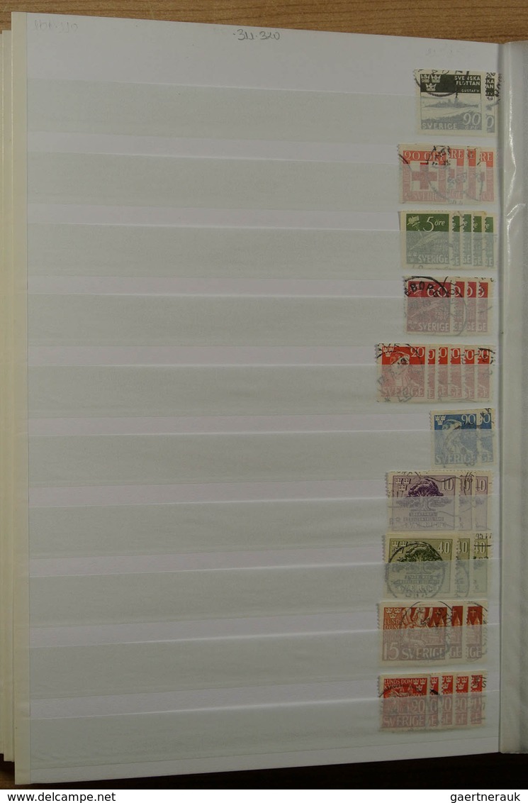 27975 Schweden: 1855-2001. Very extensive, MNH, mint hinged and used stock Sweden 1855-2001 in 4 stockbook