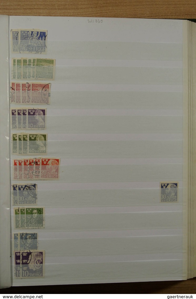 27975 Schweden: 1855-2001. Very extensive, MNH, mint hinged and used stock Sweden 1855-2001 in 4 stockbook