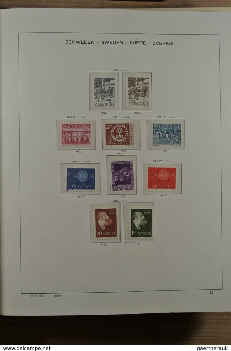 27978 Schweden: 1858-1988. Nicely filled, mostly MNH (but also some mint hinged and used material) collect