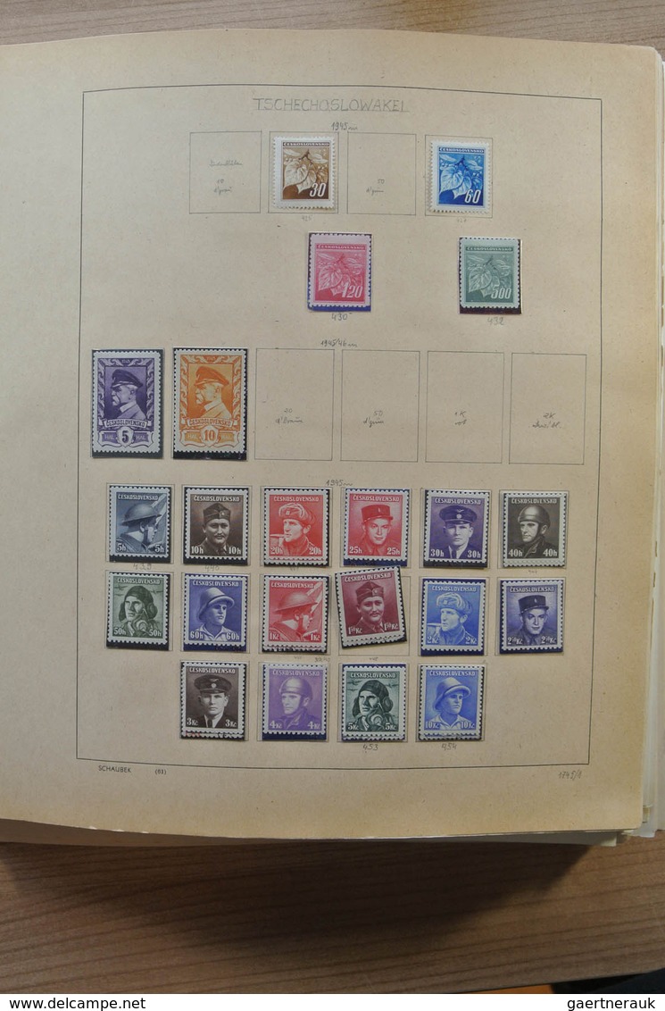 28327 Tschechoslowakei: 1918-2005. Extensive MNH, Mint Hinged And Used Collection Czechoslovakia 1918-2005 - Lettres & Documents