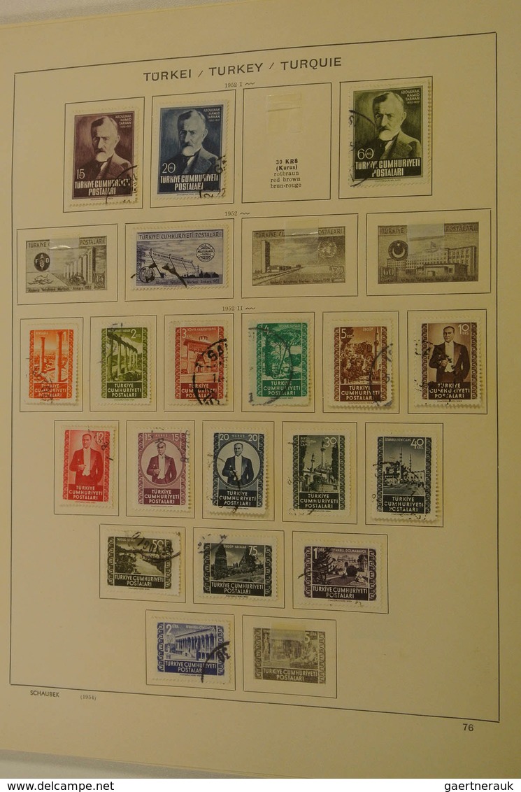 28351 Türkei: 1863/1963: Mint hinged and used collection Turkey 1863-1963 on Schaubek pages in folder. Col