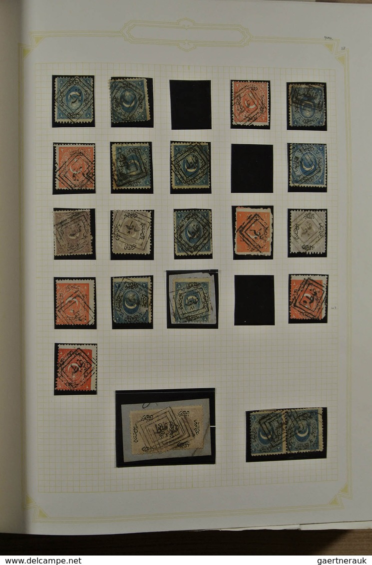 28362 Türkei: 1865-1920. Slightly messy collection Turkey 1865-1920 on blanc pages in binder. Collection c