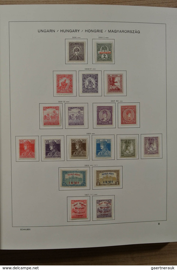 28428 Ungarn: 1871-2000. Mostly mint hinged collection Hungary 1871-2000 in 4 Schaubek albums. From 1913 o