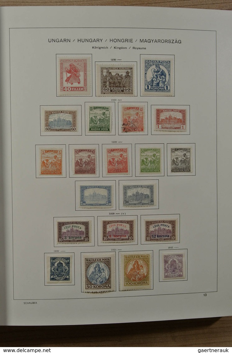 28428 Ungarn: 1871-2000. Mostly mint hinged collection Hungary 1871-2000 in 4 Schaubek albums. From 1913 o