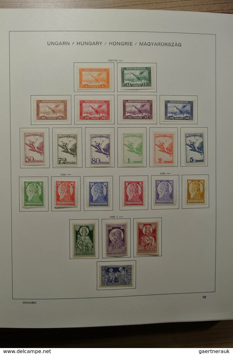 28428 Ungarn: 1871-2000. Mostly mint hinged collection Hungary 1871-2000 in 4 Schaubek albums. From 1913 o