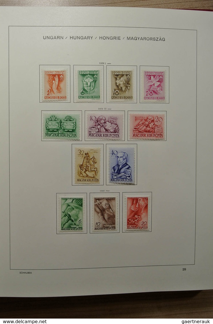 28428 Ungarn: 1871-2000. Mostly mint hinged collection Hungary 1871-2000 in 4 Schaubek albums. From 1913 o