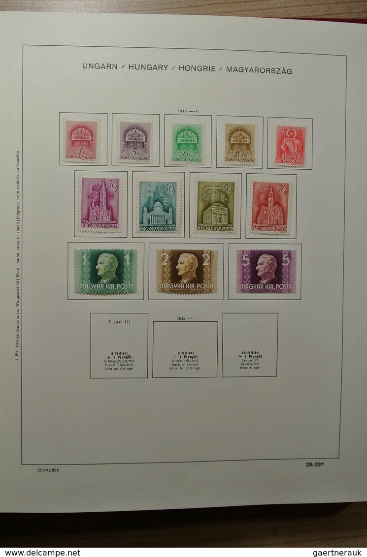 28428 Ungarn: 1871-2000. Mostly mint hinged collection Hungary 1871-2000 in 4 Schaubek albums. From 1913 o