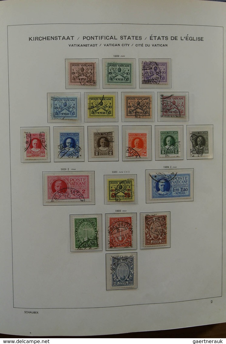 28464 Vatikan: Large lot Vatican in 2 boxes. This lot contains a.o. a complete canceled collection Vatican