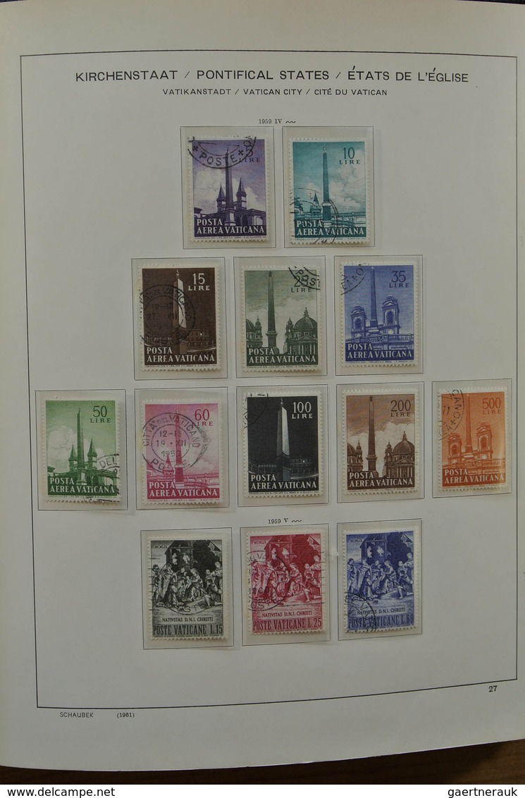 28464 Vatikan: Large lot Vatican in 2 boxes. This lot contains a.o. a complete canceled collection Vatican