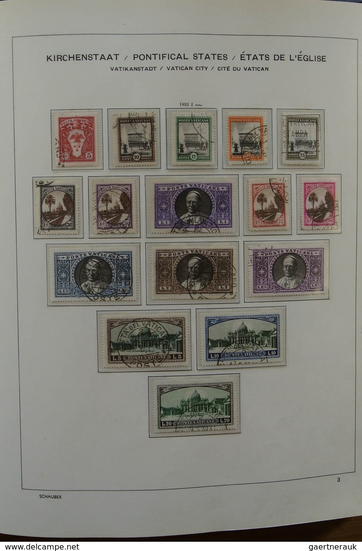 28464 Vatikan: Large lot Vatican in 2 boxes. This lot contains a.o. a complete canceled collection Vatican