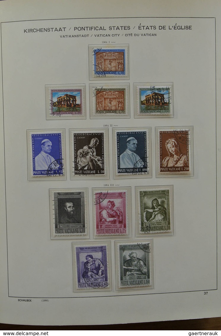 28464 Vatikan: Large lot Vatican in 2 boxes. This lot contains a.o. a complete canceled collection Vatican