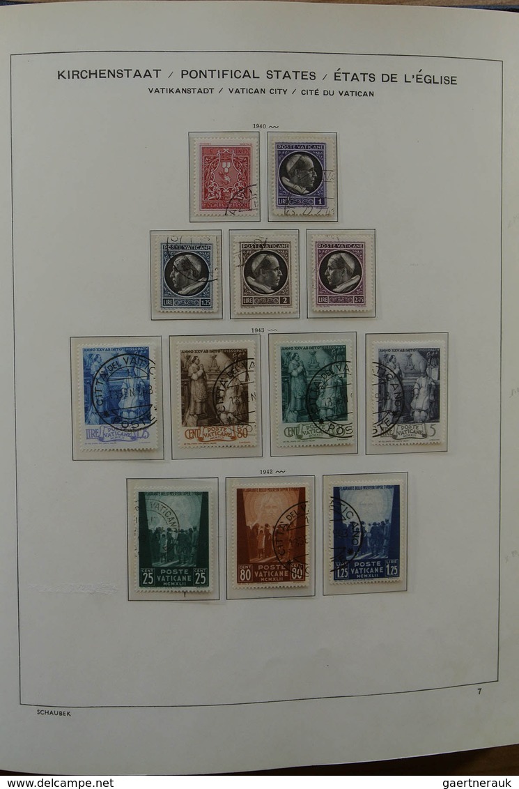 28464 Vatikan: Large lot Vatican in 2 boxes. This lot contains a.o. a complete canceled collection Vatican