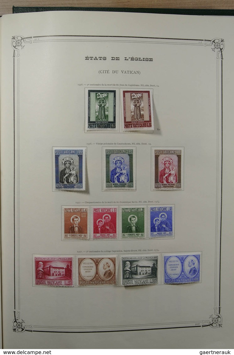 28465 Vatikan: 1852-1976. Very Well Filled, Mint Hinged And Used Collection Vatican 1852-1976 In Large Yve - Lettres & Documents