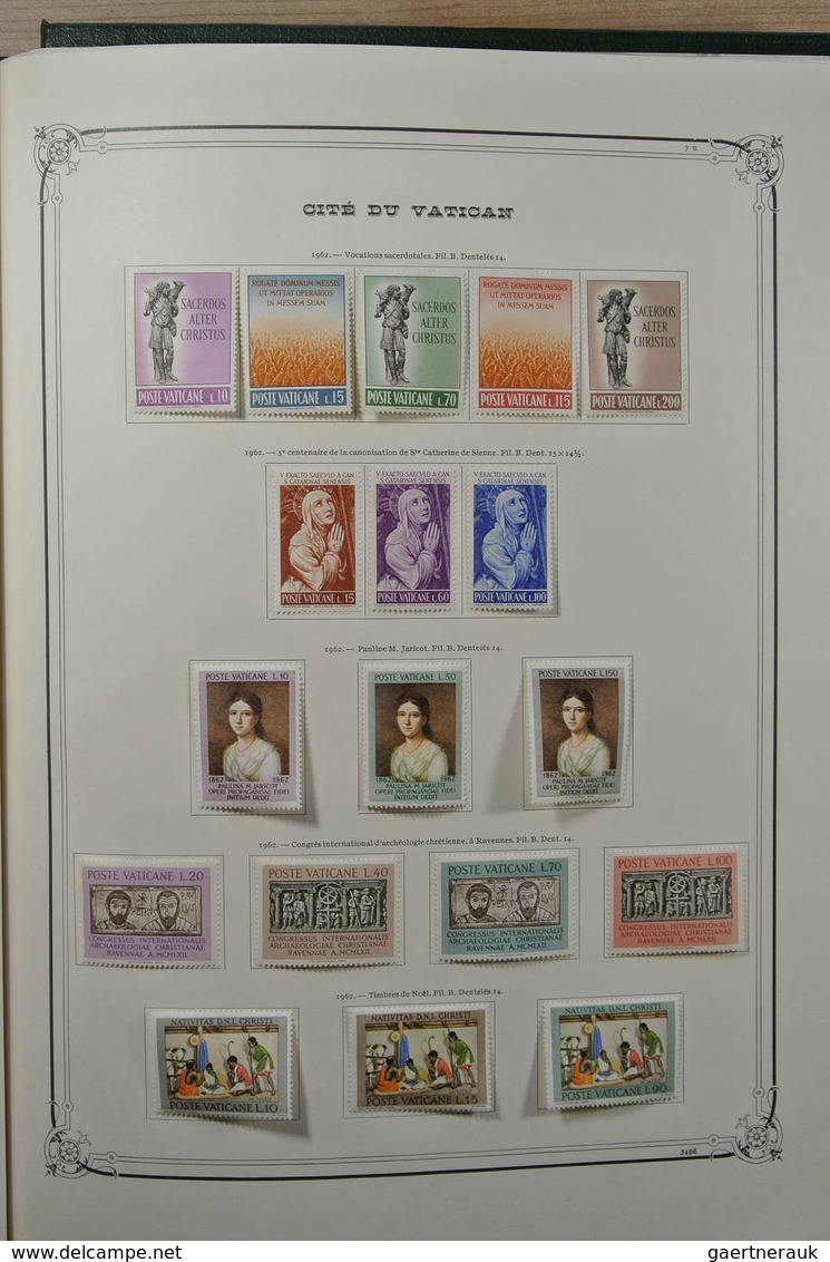 28465 Vatikan: 1852-1976. Very well filled, mint hinged and used collection Vatican 1852-1976 in large Yve