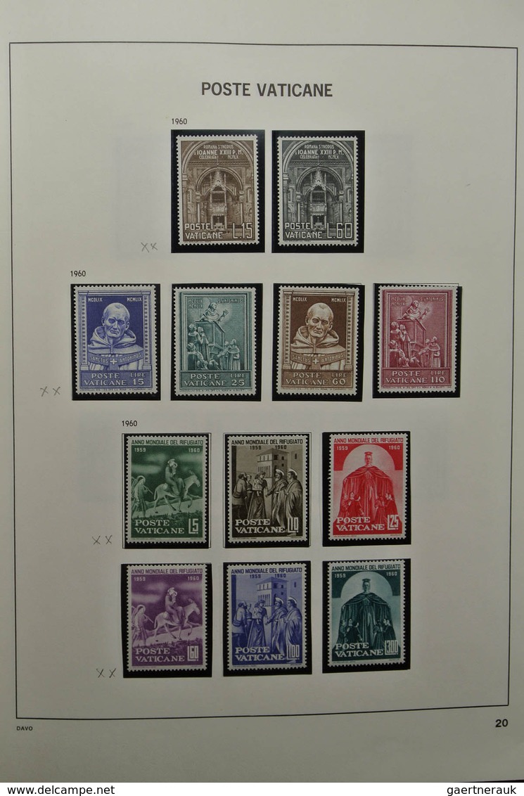 28471 Vatikan: 1929-1983. Nicely filled, mostly MNH and mint hinged collection Vatican 1929-1983 in Davo a